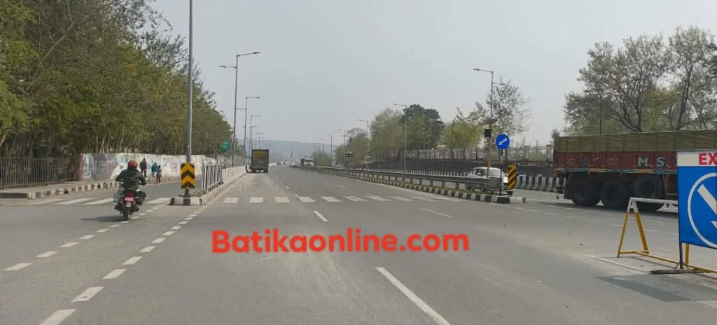 मेची बोर्डरबाट खुलेआम  तस्करी: प्रहरी बेखबर